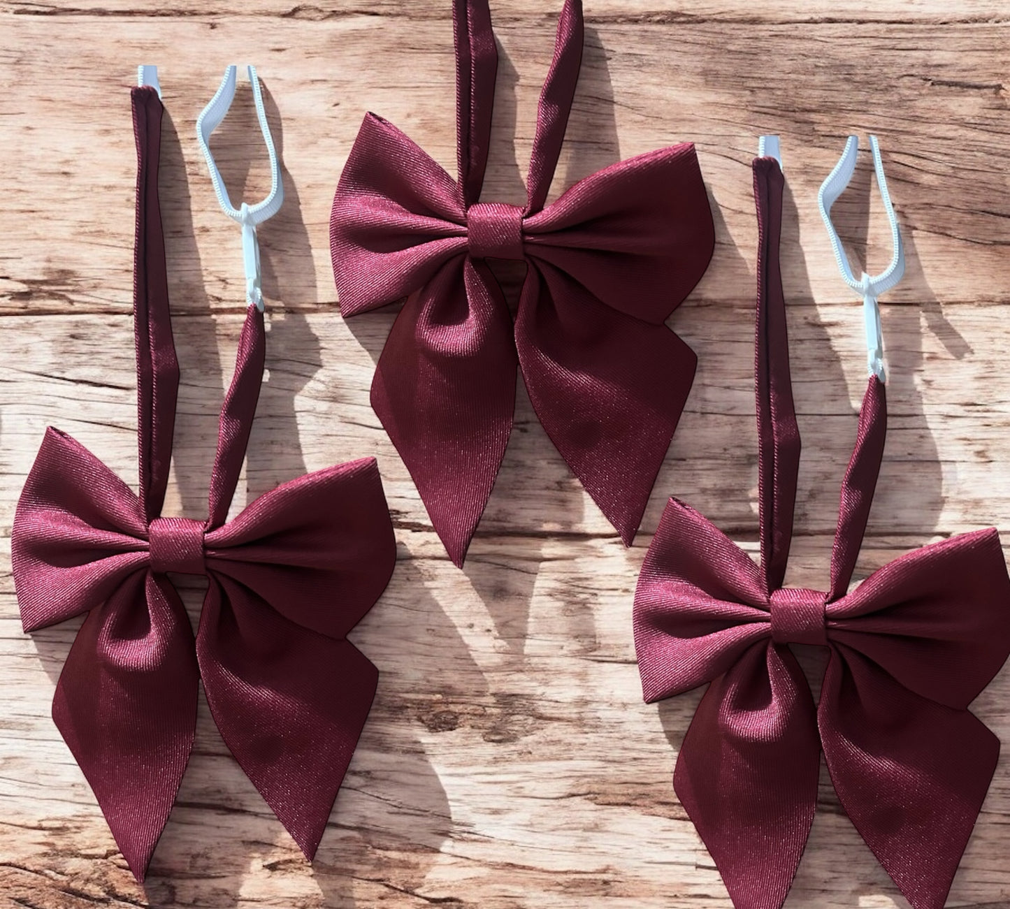 bow tie-fashionable red