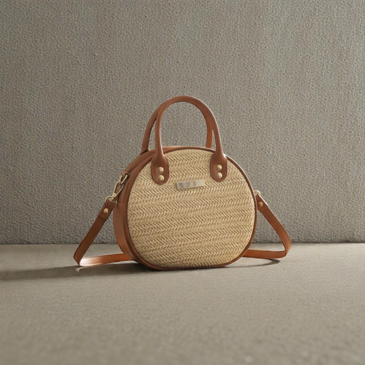 Body cross bag-brown